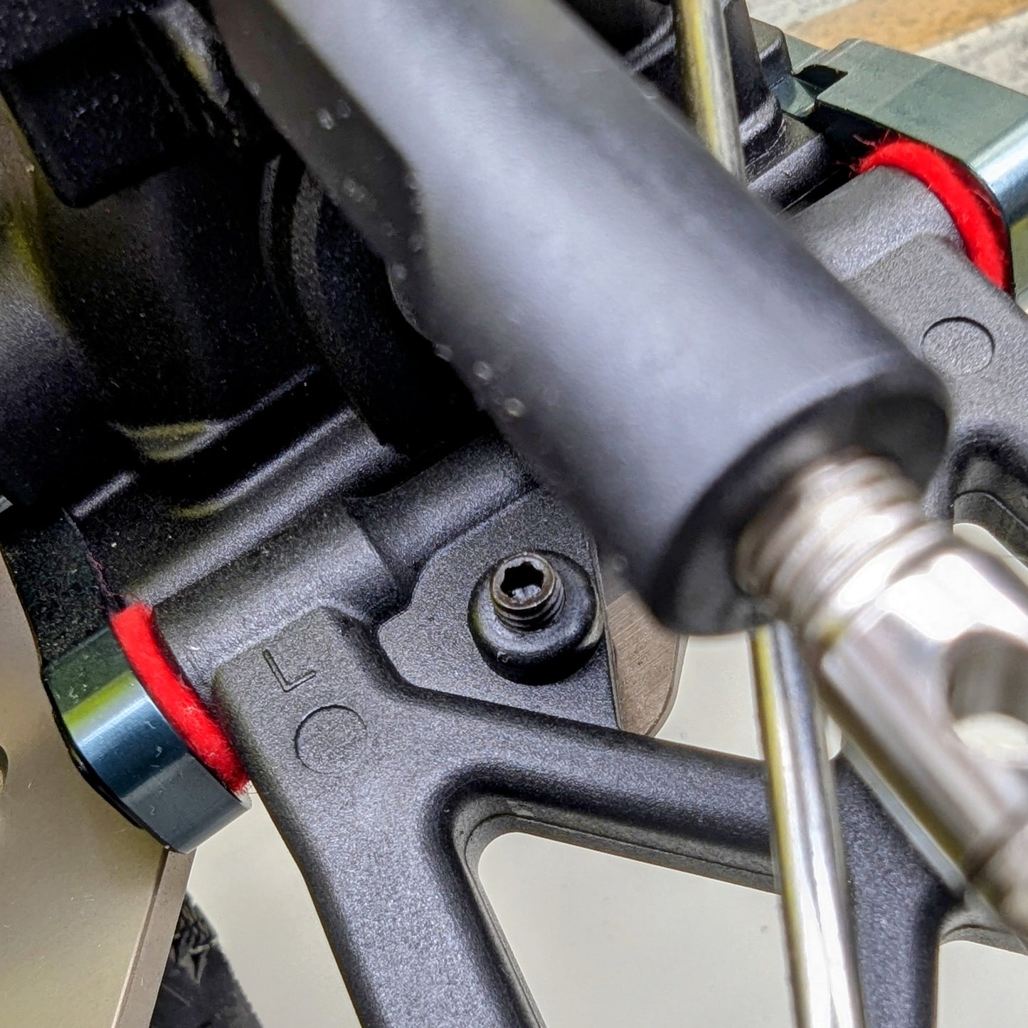 PILL BUSHING DIRT SEALS